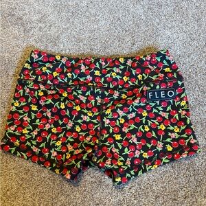 FLEO cherry original style short